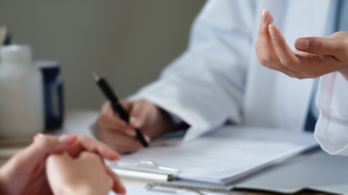 The Benefits of Seeing a Physiatrist: Managing Pain and Recovery