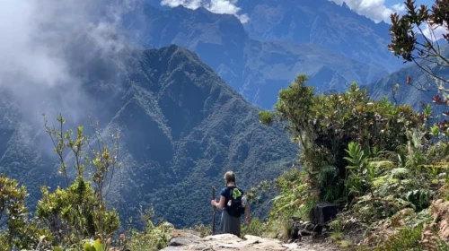 Hiking in the mountains | Spending time outside as a family