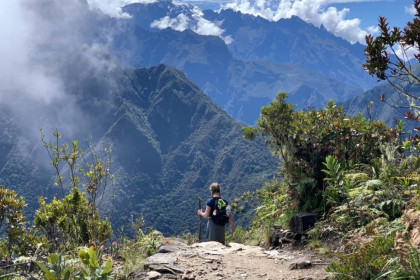 Hiking in the mountains | Spending time outside as a family