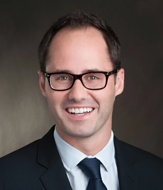 4 Types of Back Pain You Should Never, Ever Ignore