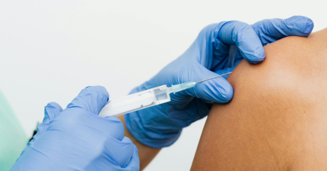 Understanding Your Options: Injections vs. Surgery for Common Orthopedic Conditions