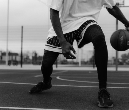 Basketball Player Knee Pain