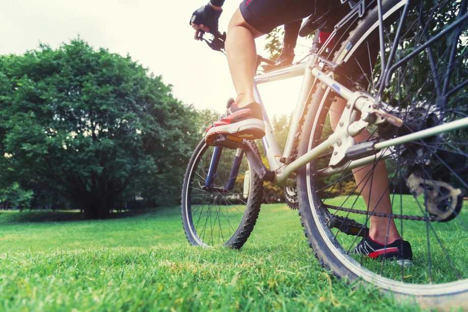 how to bike to work without getting sweaty